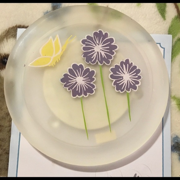 Glass Candleholders with floral design - Picture 3 of 3